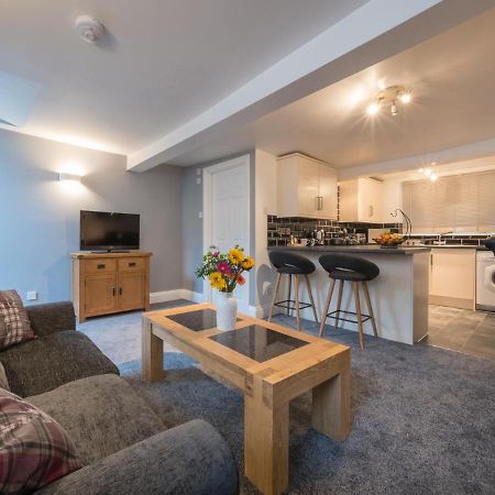Southernhay Basement Apartment 엑서터 외부 사진