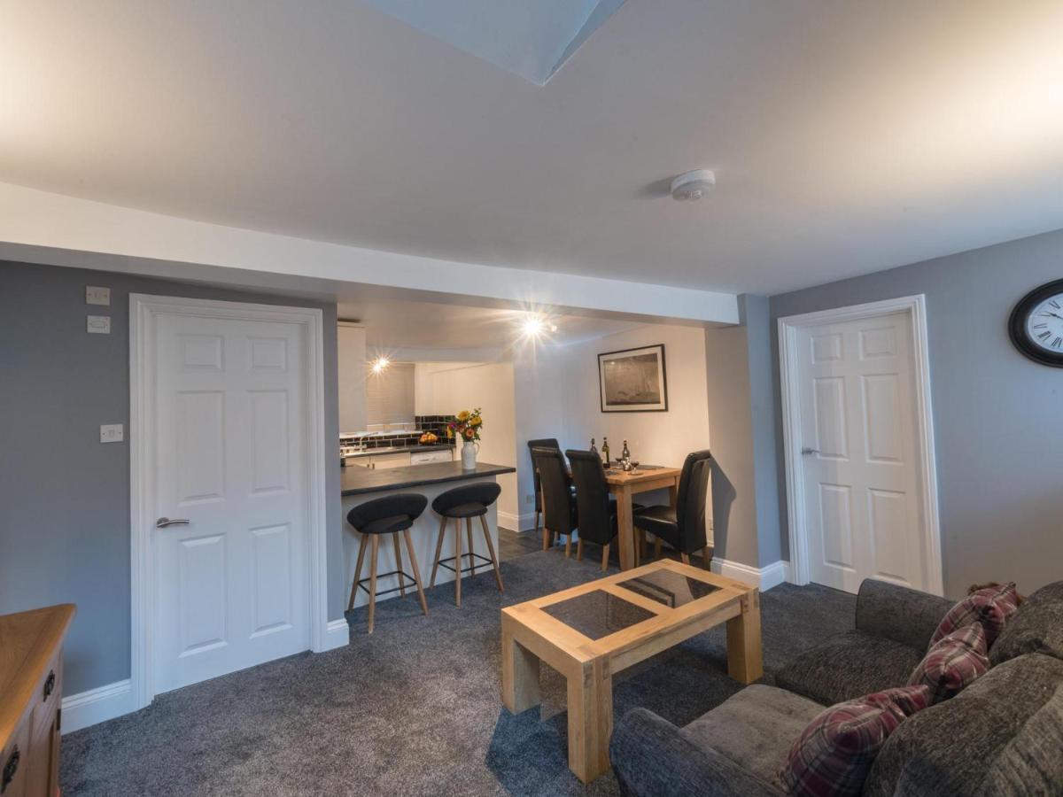 Southernhay Basement Apartment 엑서터 외부 사진